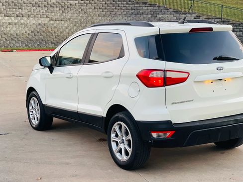 Used 2019 Ford EcoSport SE w/ SE Convenience Package image 5