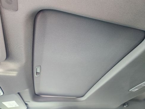 New 2026 GMC Sierra 1500 SLT image 20