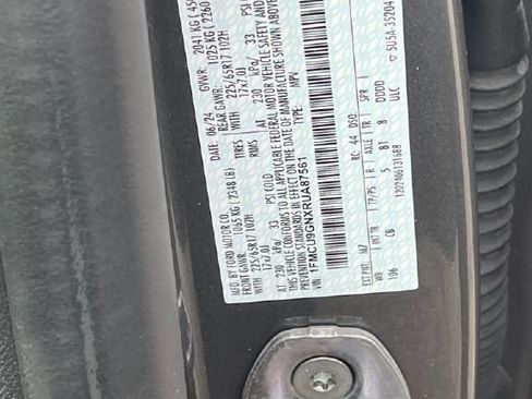 Used 2024 Ford Escape Active w/ Tech Pack #1 AWD/4WD image 37
