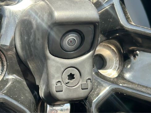 Used 2023 Jeep Wrangler Unlimited Sport AWD/4WD image 10