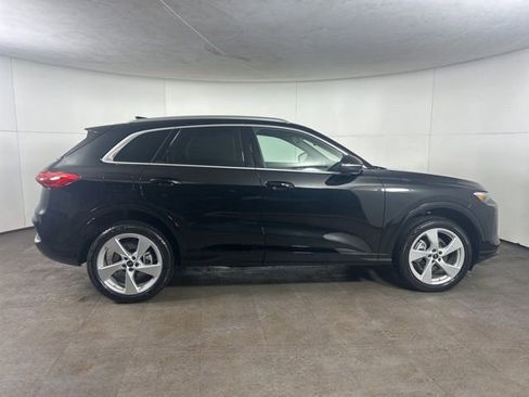 New 2025 Audi Q5 Premium Plus image 8