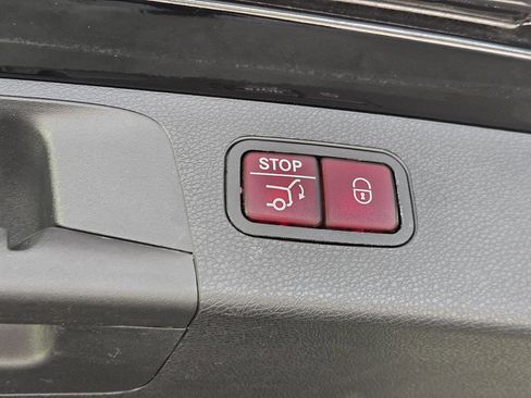 Used 2019 Mercedes-Benz E 450 4MATIC Wagon image 12