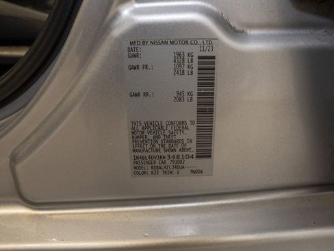 Used 2024 Nissan Altima 2.5 SV image 18