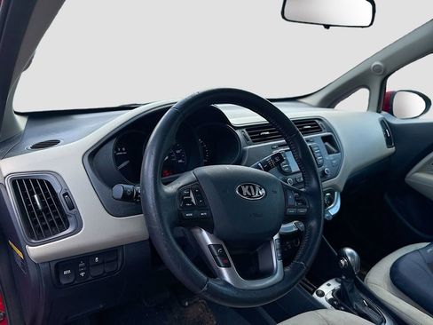 Used 2013 Kia Rio EX w/ Convenience Pkg FWD image 9