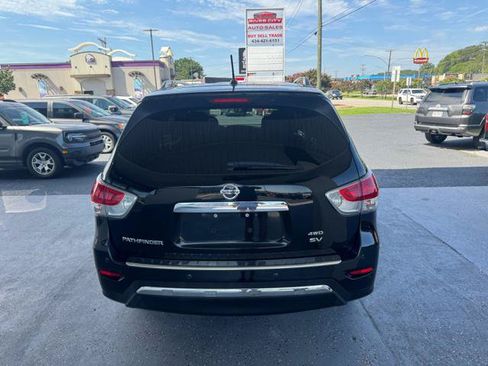 Used 2013 Nissan Pathfinder SV AWD/4WD image 4