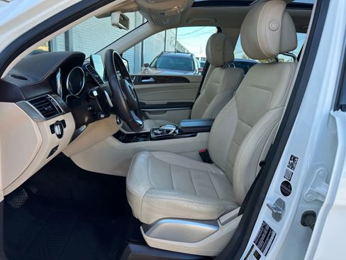 Used 2018 Mercedes-Benz GLS 550 4MATIC image 16