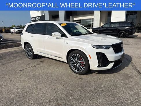 Used 2024 Cadillac XT6 Sport w/ Technology Package AWD/4WD image 2