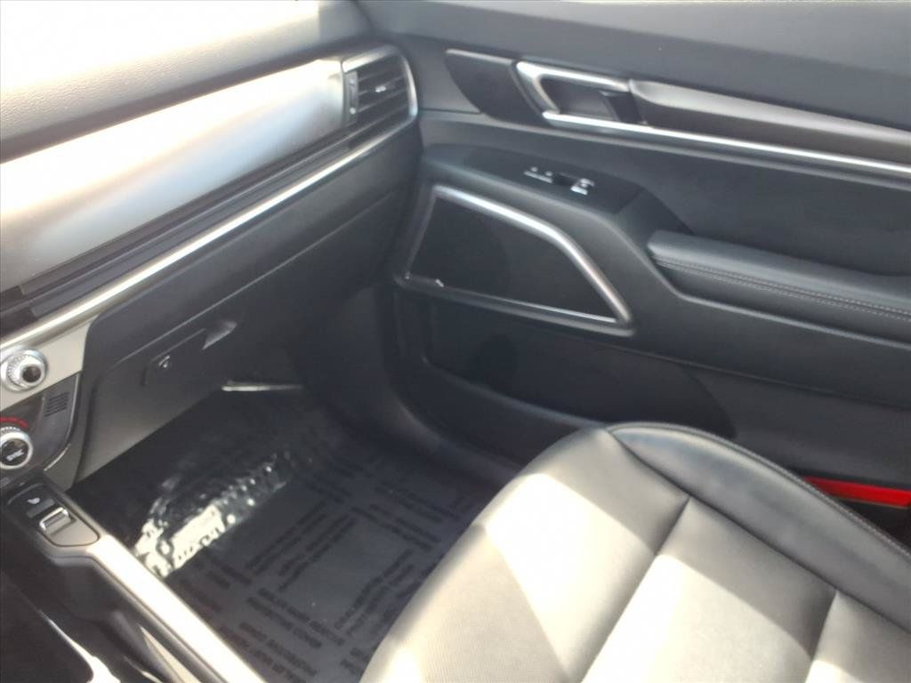 Used 2025 Kia Telluride S FWD image 23