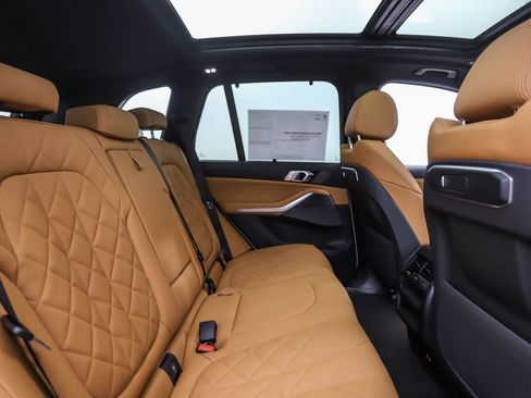 Used 2026 BMW X5 xDrive50e w/ Executive Package image 25