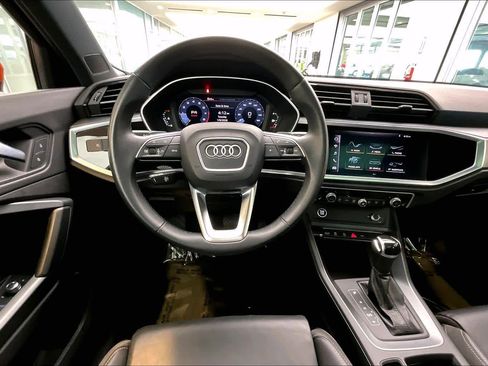 Used 2021 Audi Q3 2.0T Premium image 5
