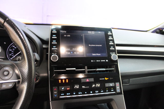 Used 2019 Toyota Avalon XSE FWD image 19