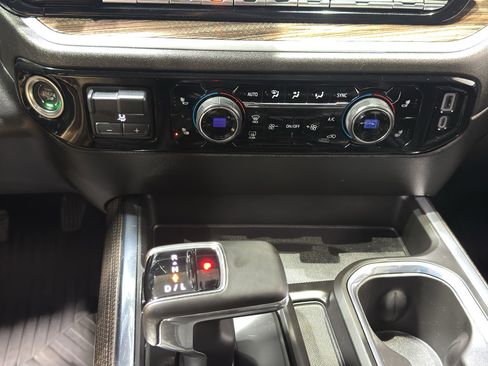 Used 2025 Chevrolet Silverado 1500 RST w/ Convenience Package II AWD/4WD image 34