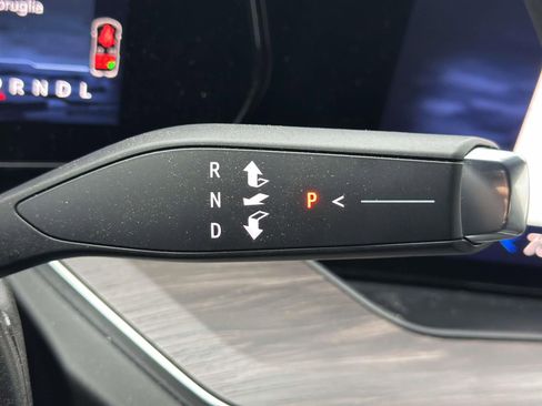 Certified 2025 Chevrolet Suburban Z71 AWD/4WD image 13