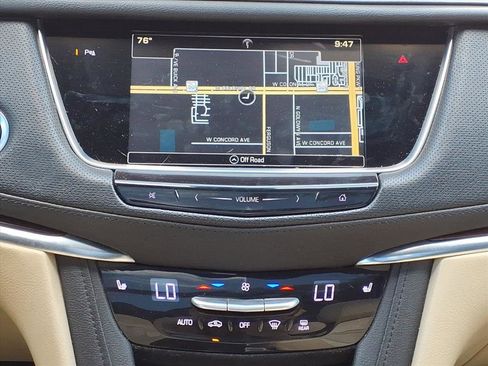 Used 2018 Cadillac XT5 Luxury w/ Driver Awareness Package image 23