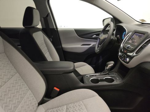 Used 2022 Chevrolet Equinox LT image 21