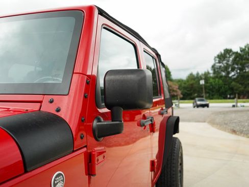 Used 2017 Jeep Wrangler Unlimited Sport w/ Quick Order Package 23S AWD/4WD image 21