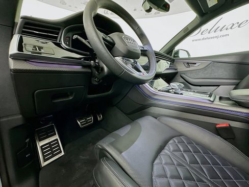 Used 2024 Audi SQ8 Premium Plus w/ Executive Package image 7