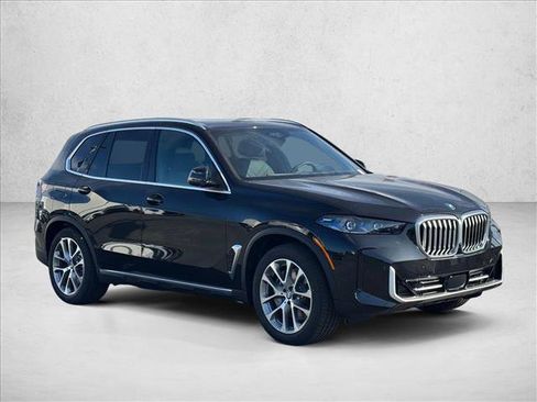 New 2026 BMW X5 xDrive50e image 12