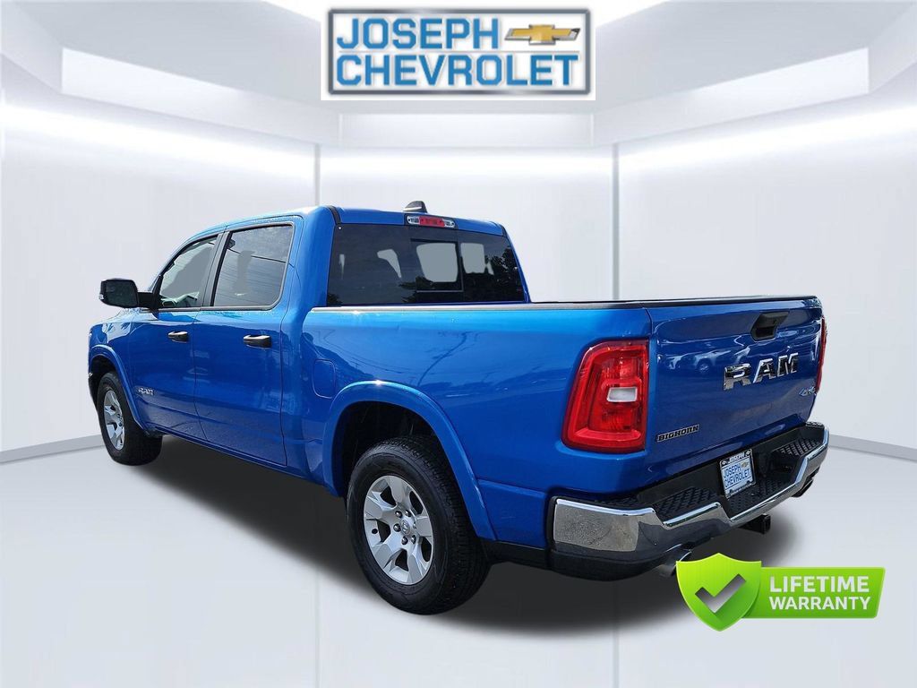 Used 2025 RAM 1500 Big Horn AWD/4WD image 4