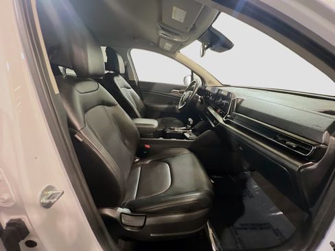 Used 2023 Kia Sportage EX FWD image 21