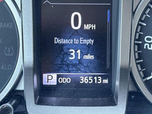 Used 2022 Toyota Tacoma SR5 image 20