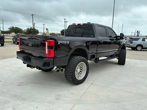 Used 2024 Ford F250 Lariat w/ Lariat Ultimate Package AWD/4WD image 3