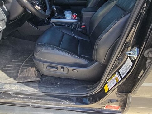 Used 2023 Toyota Tacoma Limited w/ Nightshade Package AWD/4WD image 18