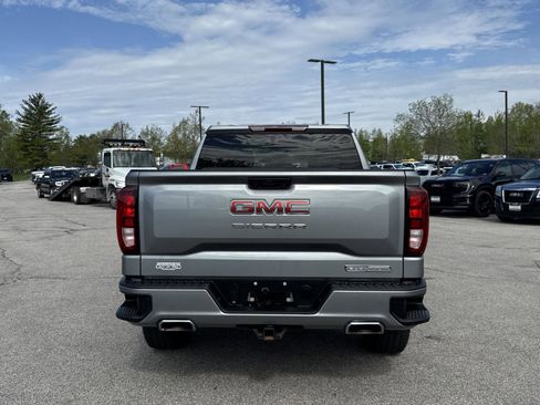 Used 2023 GMC Sierra 1500 Elevation w/ X31 Off-Road Package AWD/4WD image 9