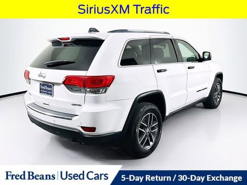 Used 2017 Jeep Grand Cherokee Limited AWD/4WD image 9