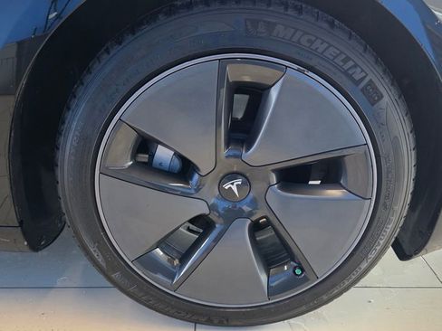 Used 2021 Tesla Model 3 Standard Range Plus image 13