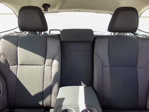 Used 2023 Subaru Outback Premium image 16