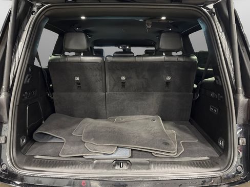 Used 2024 Jeep Wagoneer Series II w/ Flexible Seating Group AWD/4WD image 48
