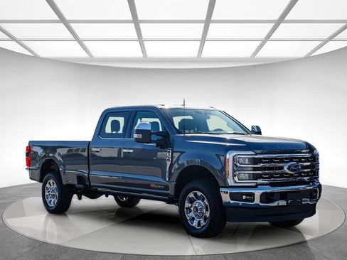 Used 2026 Ford F350 Lariat w/ Lariat Ultimate Package AWD/4WD image 6