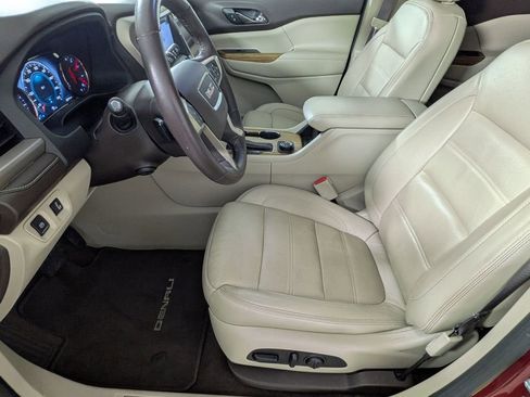 Used 2017 GMC Acadia Denali w/ Technology Package FWD image 22