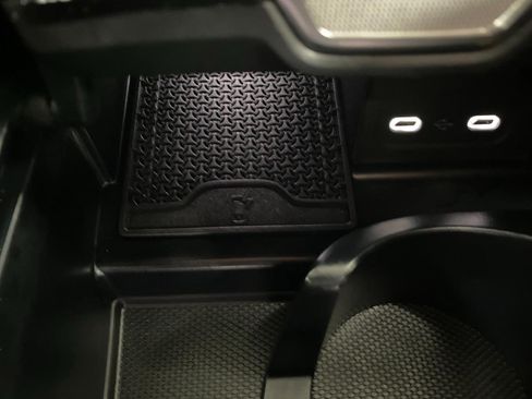 Certified 2025 Mercedes-Benz C 300 4MATIC Sedan image 59