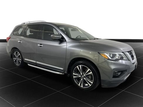 Used 2018 Nissan Pathfinder Platinum image 7