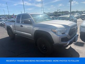 Used 2022 Toyota Tacoma SR w/ SX Package AWD/4WD video 1