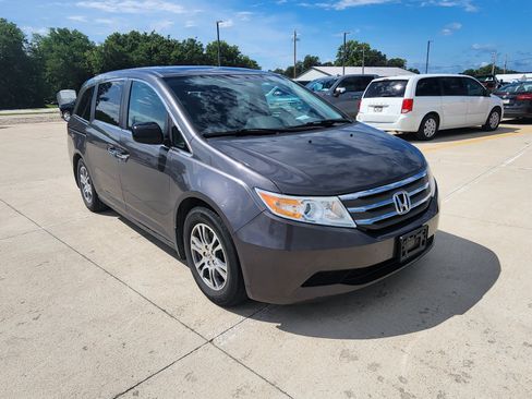 Used 2013 Honda Odyssey EX-L image 3