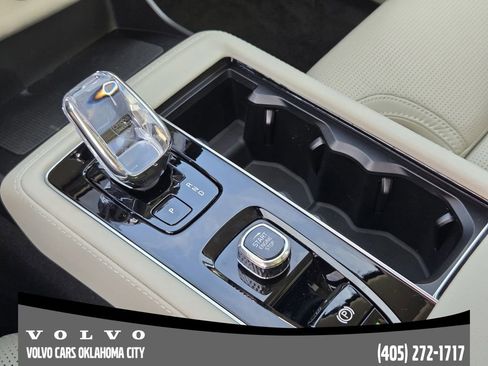 Used 2026 Volvo XC90 B6 Ultra image 19