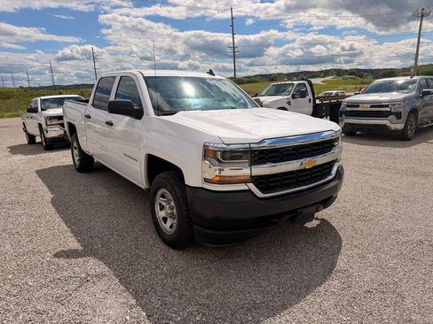 Used 2017 Chevrolet Silverado 1500 W/T w/ WT Convenience Package AWD/4WD image 4