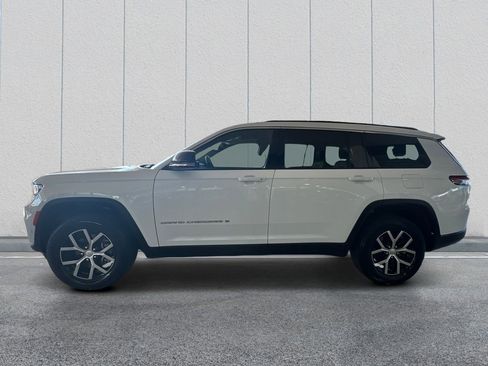 Used 2024 Jeep Grand Cherokee L Limited w/ Luxury Tech Group II image 3