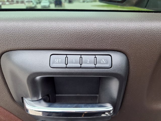 Used 2015 Chevrolet Silverado 1500 High Country AWD/4WD image 14