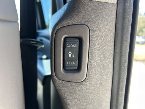 Used 2016 Honda Odyssey EX-L image 46