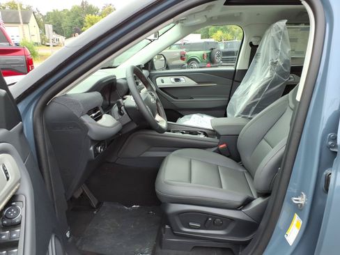 New 2026 Ford Explorer Active w/ Active Comfort Package AWD/4WD image 5