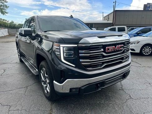 Used 2022 GMC Sierra 1500 SLT w/ SLT Convenience Package image 4