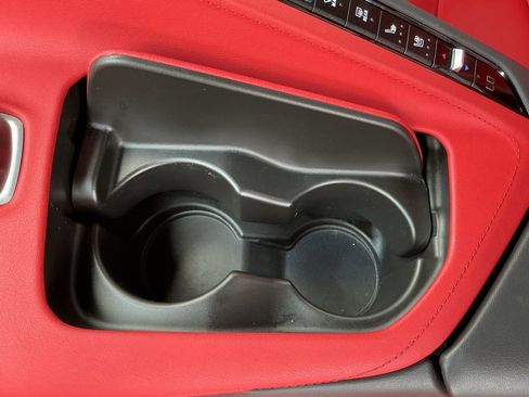 Used 2023 Chevrolet Corvette Stingray w/ Z51 Performance Package image 38