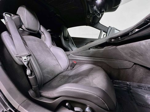 Used 2026 Chevrolet Corvette Z06 RWD image 25