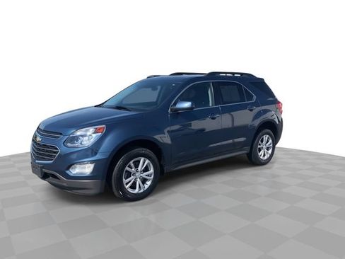 Used 2017 Chevrolet Equinox LT w/ Convenience Package FWD image 4