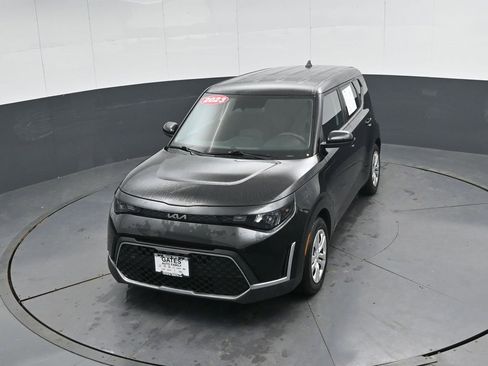 Used 2023 Kia Soul LX image 46