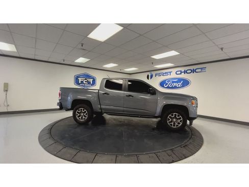 Used 2022 GMC Canyon AT4 w/ Trailering Package AWD/4WD image 3